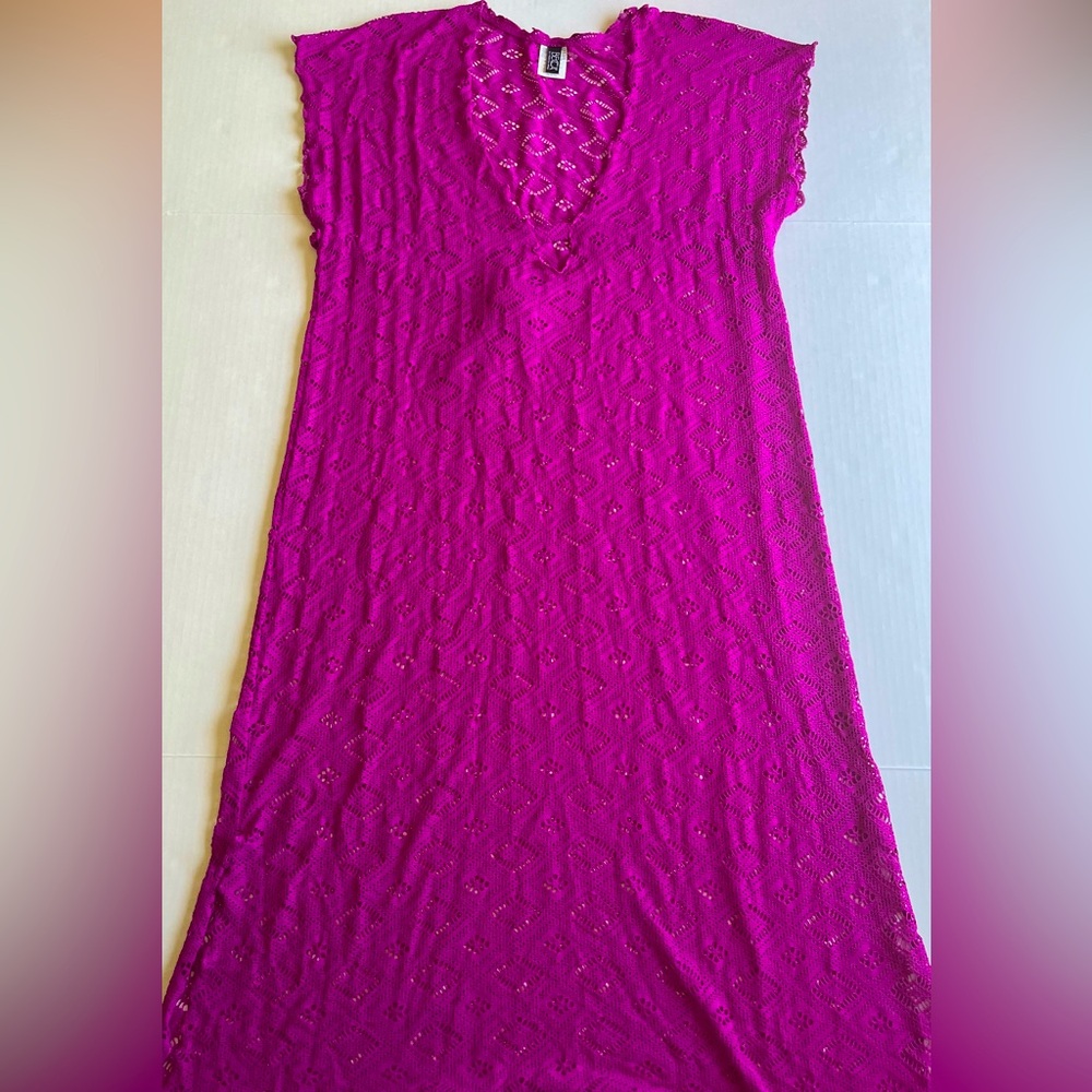 BECCA Swimwear Plunge Neckline Crochet Lace Coverup Maxi Dress Magenta Pink
